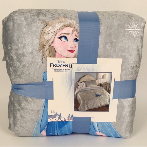 Other - New Frozen 2 Fearless Journey Twin Quilt Set